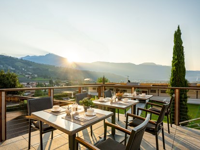 Hundehotel - Trentino-Südtirol - Sonnenterrasse - Hotel & Residence Der Heinrichshof