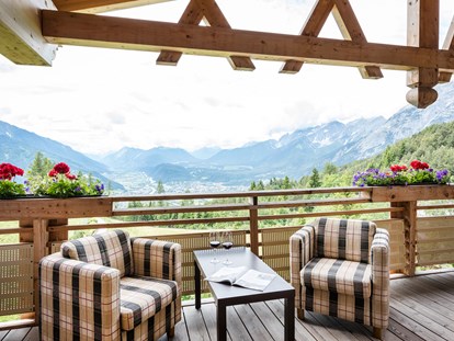 Hundehotel - St. Leonhard (Trentino-Südtirol) - Der Atemberaubende Blick von unseren ZImmern und Suiten Weitsicht, über das Inntal - Inntalerhof - DAS Panoramahotel