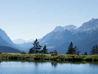 Hundehotel - Tirol - Kaltwassersee Seefeld - Wandern zwischen Karwendel & Wetterstein - Inntalerhof - DAS Panoramahotel