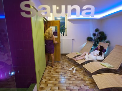 Hundehotel - Sauna - Während die Zweibeiner die hauseigene Sauna genießen, bieten wir Dogsitting an. - GRUBERS Hotel Apartments Gastein