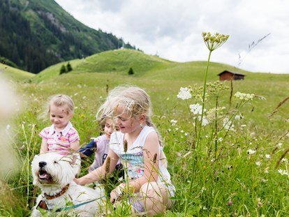 Hundehotel - Tirol - Ausflüge für die ganze Familie - Familotel Kaiserhof****