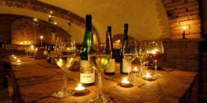 Hundehotel - Leiben - Vinothek mit der Möglichkeit zu Weinverkostungen - Hotel & Restaurant Donauhof