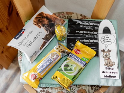 Hundehotel - Verpflegung: Frühstück - Schweiz - und Gudelies für die Vierbeiner - Hotel Gravas Lodge