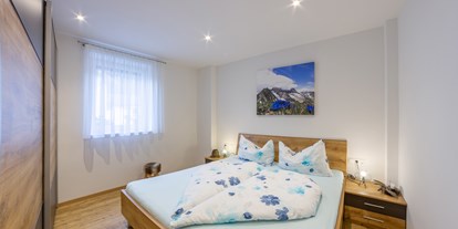 Hundehotel - Preisniveau: günstig - St. Leonhard (Trentino-Südtirol) - Schlafzimmer - Apartment Hubertus 2 - Apartments Hubertus bei Meran - ganzjährig geöffnet