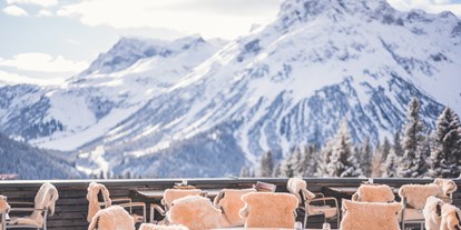 Hundehotel - Hund im Restaurant erlaubt - Klosters - Panorama Sonnenterrasse - Boutique Hotel Goldener Berg
