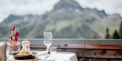 Hundehotel - Sauna - Arlberg - Kulinarik mit Ausblick - Boutique Hotel Goldener Berg