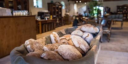 Hundehotel - Unterkunftsart: Hotel - Murtal - Hausgemachtes Brot aus Natursauerteig - Hotel Hofwirt