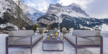 Hundehotel - Trink-/Fressnapf: im Zimmer - Bern - Aussenterrasse Winter - Sunstar Hotel Grindelwald - Sunstar Hotel Grindelwald