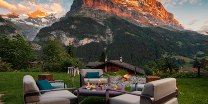 Hundehotel - Preisniveau: gehoben - Schweiz - Gartenlounge mit Blick auf Eiger - Sunstar Hotel Grindelwald - Sunstar Hotel Grindelwald