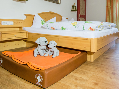 Hundehotel - Sauna - Deutschland - Doppelzimmer mit Hundebett - Hundesporthotel Wolf