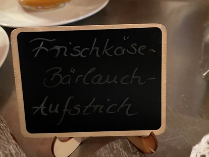 Hundehotel - Trink-/Fressnapf: an der Rezeption - Maishofen - Blickner Alm