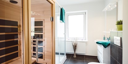 Hundehotel - Unterkunftsart: Appartement - Hochsteiermark - Badezimmer mit Infrarot-Kabine - Erzberg Alpin Resort