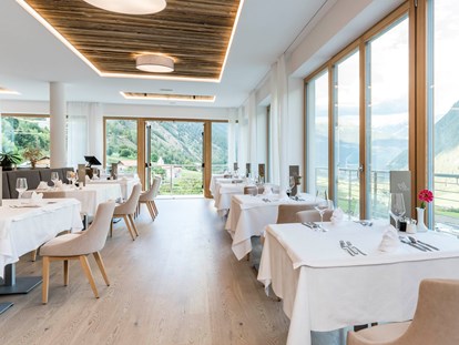 Hundehotel - Hallenbad - Südtirol - Tuberis Nature & Spa Resort