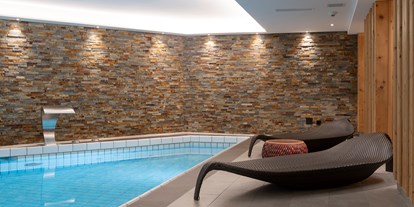 Hundehotel - Sauna - Silvaplana - Wellnessbereich mit Indoor-Pool - Hotel Alpina Klosters