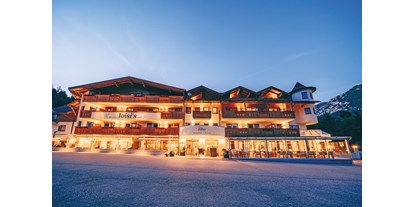 Hundehotel - Trink-/Fressnapf: im Zimmer - Ried im Zillertal - loisi's Boutiquehotel