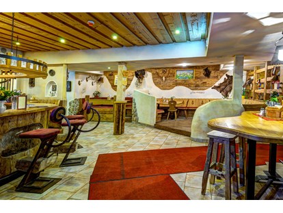Hundehotel - Umgebungsschwerpunkt: See - Flachau - Restaurant mit Bar
... ideal um Ihren Urlaubstag ausklingen zu lassen - Berghotel Jaga Alm 