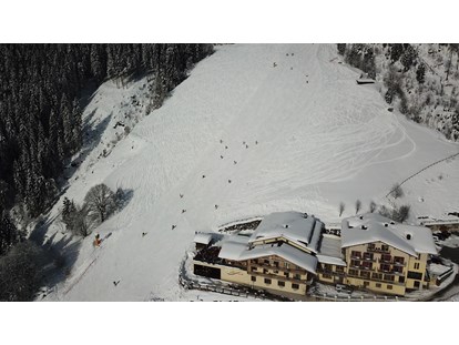 Hundehotel - Umgebungsschwerpunkt: am Land - Rauris - Direkt an der Skipiste gelegen
Ski in / out - Berghotel Jaga Alm 