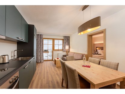 Hundehotel - Rauris - Hotelappartement Sonnkogel
komfortables wohnen mit 2 Schlafzimmern und Wohnraum mit Küchenzeile - Berghotel Jaga Alm 