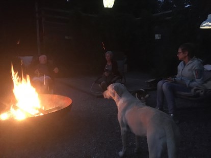 Hundehotel - Umgebungsschwerpunkt: am Land - Preitenegg - Lagerfeuer - Naturforsthaus 