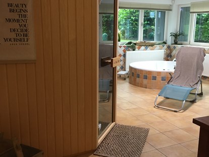 Hundehotel - Preitenegg - Sauna und Dampfbad
Whirlpool in der Ferienwohnung - Naturforsthaus 