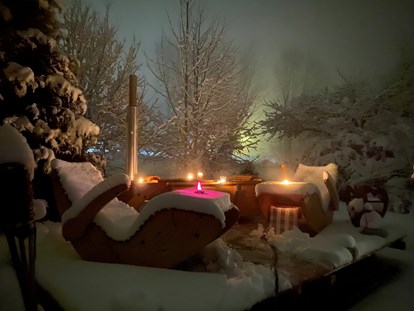 Hundehotel - Verpflegung: Frühstück - Eberstein - Eine heiße Feuerwanne, gerade im Winter wundervoll - Naturforsthaus 