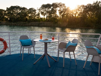 Hundehotel - Umgebungsschwerpunkt: Meer - Venedig - Happy Hour in Emeral River - Marina Azzurra Resort