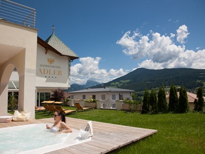 Hundehotel - Unterkunftsart: Hotel - Trentino-Südtirol - Sonnenhotel Adler mit Dolomitenblick - Sonnenhotel Adler Nature Spa Adults only