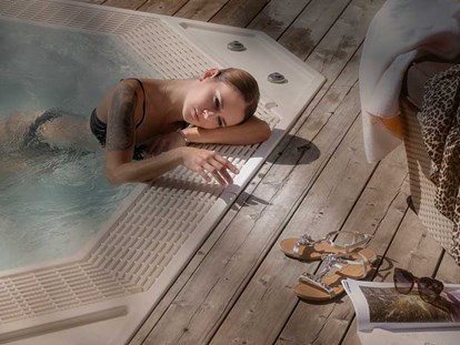 Hundehotel - Pools: Außenpool beheizt - Marling bei Meran - Sonnenhotel Adler Nature Spa Adults only
