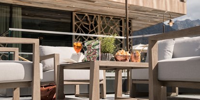 Hundehotel - WLAN - Pontresina - Lounge Terrasse - Valsana Hotel Arosa