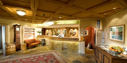 Hundehotel - Gstaad - Reception / Empfang - GOLFHOTEL Les Hauts de Gstaad & SPA