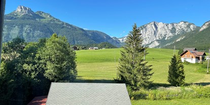 Hundehotel - Bergwanderungen - Blick aus dem Schlafzimmer der Loser Wohnung  - Alpenlodge AUSseeZEIT 