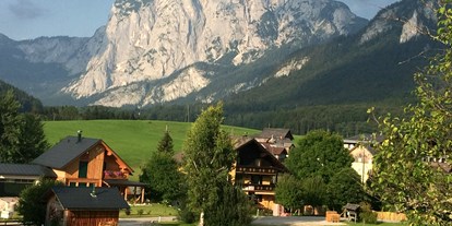 Hundehotel - Grundstück eingezäunt - Einzigartige Panoramablicke von unserer Alpenlodge AUSseeZEIT genießen - Alpenlodge AUSseeZEIT 