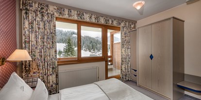 Hundehotel - Umgebungsschwerpunkt: Berg - Murau (Murau) - Elternschlafzimmer in der Familien-Luxussuite "Max & Moritz" - Hotel St. Oswald