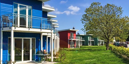 Hundehotel - Kinderbecken - Premiumhaus (Blau) Aussenansicht  - Premiumhaus im Dampland