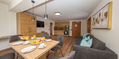 Hundehotel - Umgebungsschwerpunkt: Fluss - St. Jakob in Haus - Wohnzimmer + Küche Top 5 und Top 8 - Appartements Fürstauer