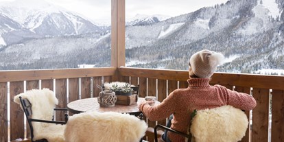 Hundehotel - Sauna - Eisenerz - Blick vom Balkon im Winter - Sloho Bergurlaub