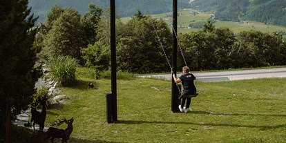 Hundehotel - Hundewiese: nicht eingezäunt - Maishofen - Himmelsschaukel - Hotel BergBaur 