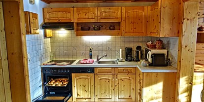 Hundehotel - Rezeption - Perfekt ausgestattete Landhausküche - Almchalet Goldbergleiten | Romantische Berghütte - traumhafte Sonnenlage im Nationalpark Hohe Tauern