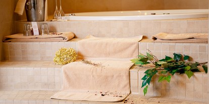 Hundehotel - Pools: Innenpool - Neusiedler See - Private Spa Suite - St. Martins Therme & Lodge 4* Superior