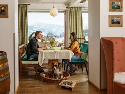 Hundehotel - Hundewiese: eingezäunt - Schladming-Dachstein - Almfrieden Hotel & Romantikchalet