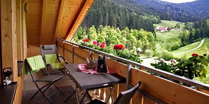 Hundehotel - Umgebungsschwerpunkt: Berg - Oberharmersbach - Balkon - Ferienwohnung Stinneshof