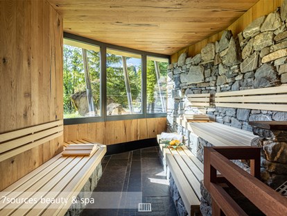 Hundehotel - Umgebungsschwerpunkt: See - Schweiz - Steinöl Sauna  - Lenkerhof gourmet spa resort - Realais & Châteaux